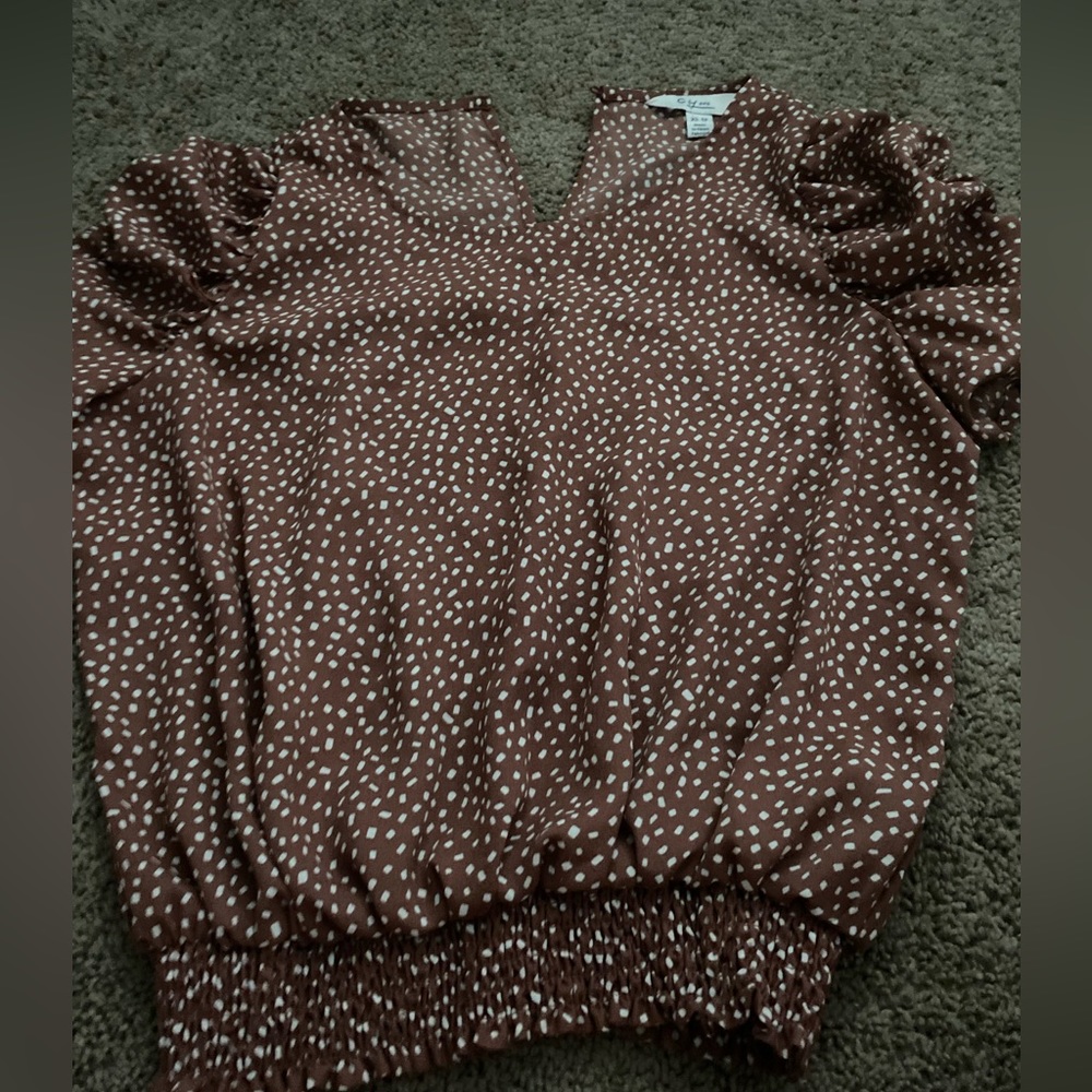 fancy white and dark salmon blouse